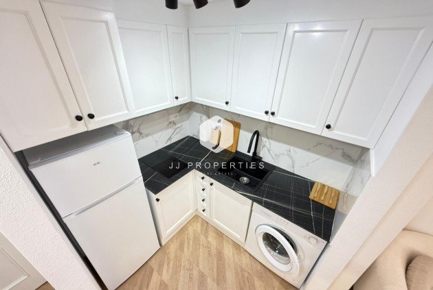 D'occasion - Appartement -
Torrevieja - Costa Blanca