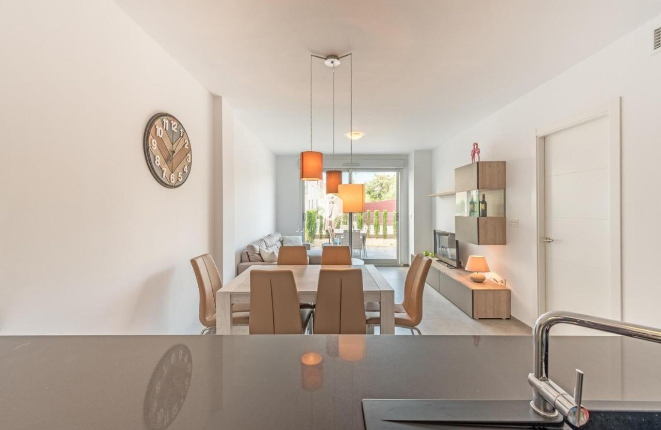 Segunda mano - Bungalow -
Torrevieja - Auguas Neuvas