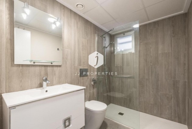 Segunda mano - Bungalow -
Torrevieja - Auguas Neuvas