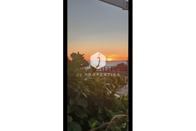 Segunda mano - Bungalow -
Torrevieja - La Mata