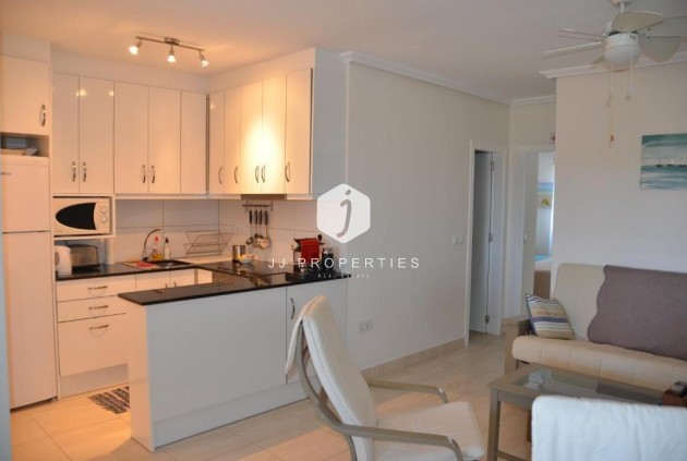 Segunda mano - Bungalow -
Torrevieja - La Mata