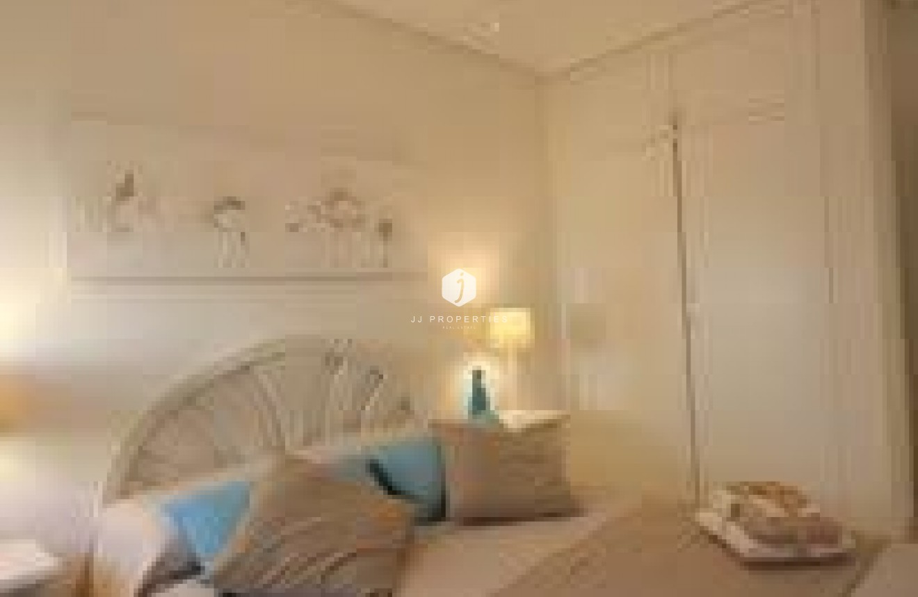 Segunda mano - Bungalow -
Torrevieja - La Mata