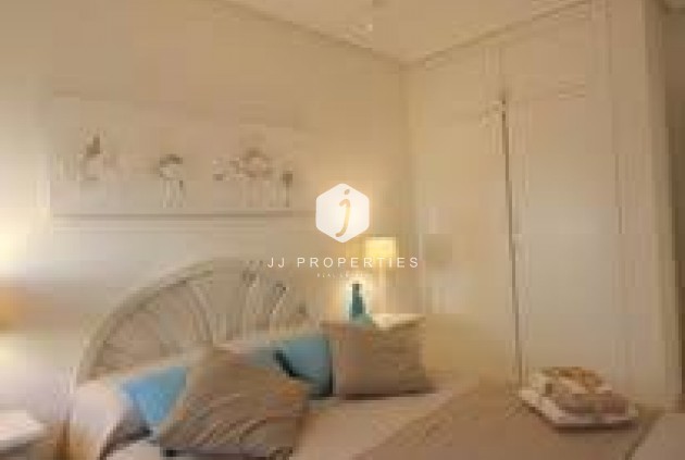 Segunda mano - Bungalow -
Torrevieja - La Mata