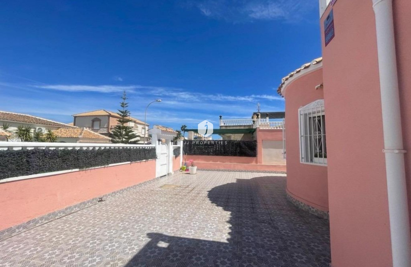 Tweedehands - Villa -
Orihuela Costa - Playa Flamenca