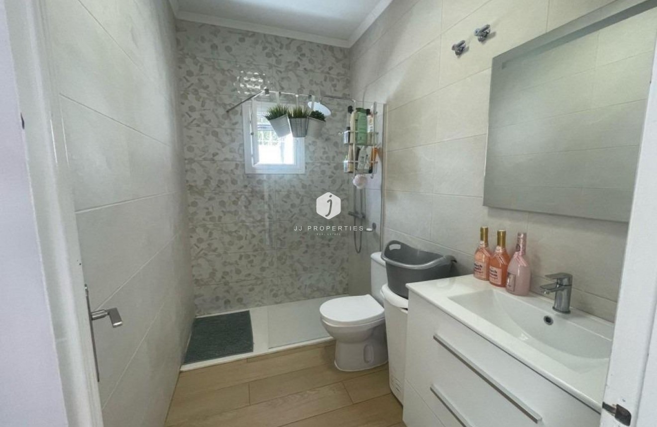 Tweedehands - Villa -
Orihuela Costa - Playa Flamenca