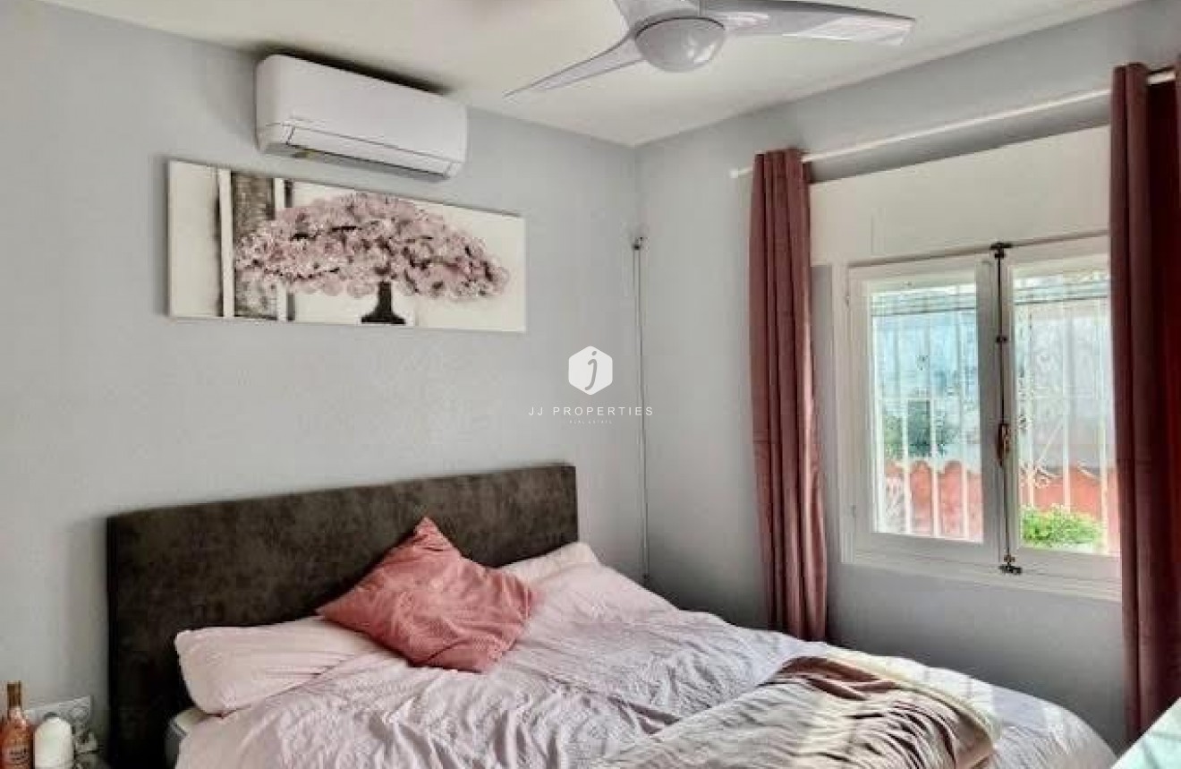 Tweedehands - Villa -
Orihuela Costa - Playa Flamenca