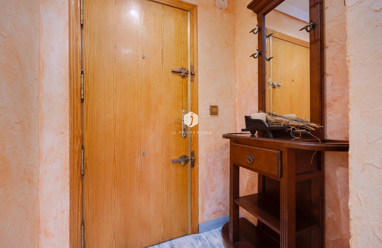 Segunda mano - Apartamento / piso -
Torrevieja - Acequion