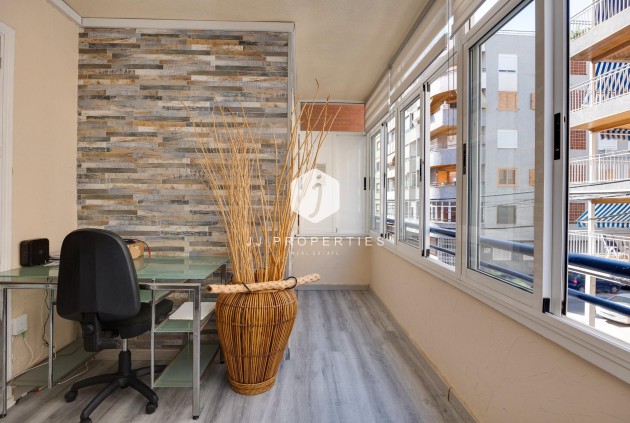 Segunda mano - Apartamento / piso -
Torrevieja - Acequion