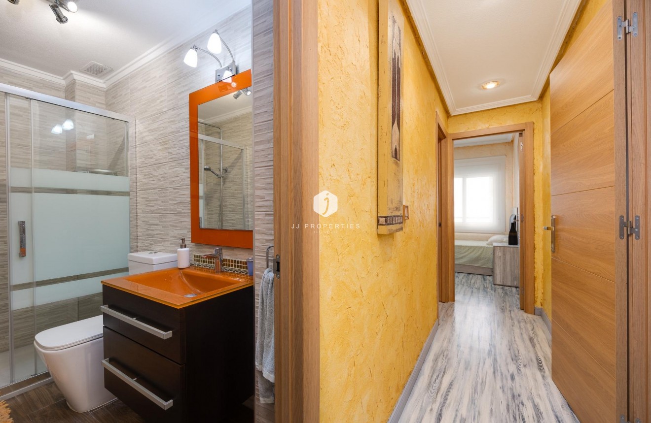 Segunda mano - Apartamento / piso -
Torrevieja - Acequion