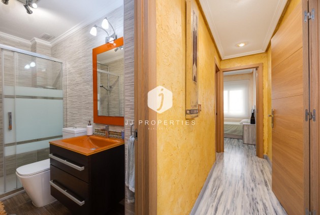 Segunda mano - Apartamento / piso -
Torrevieja - Acequion