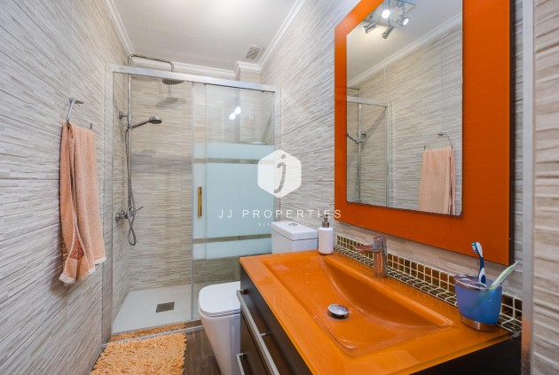 Segunda mano - Apartamento / piso -
Torrevieja - Acequion