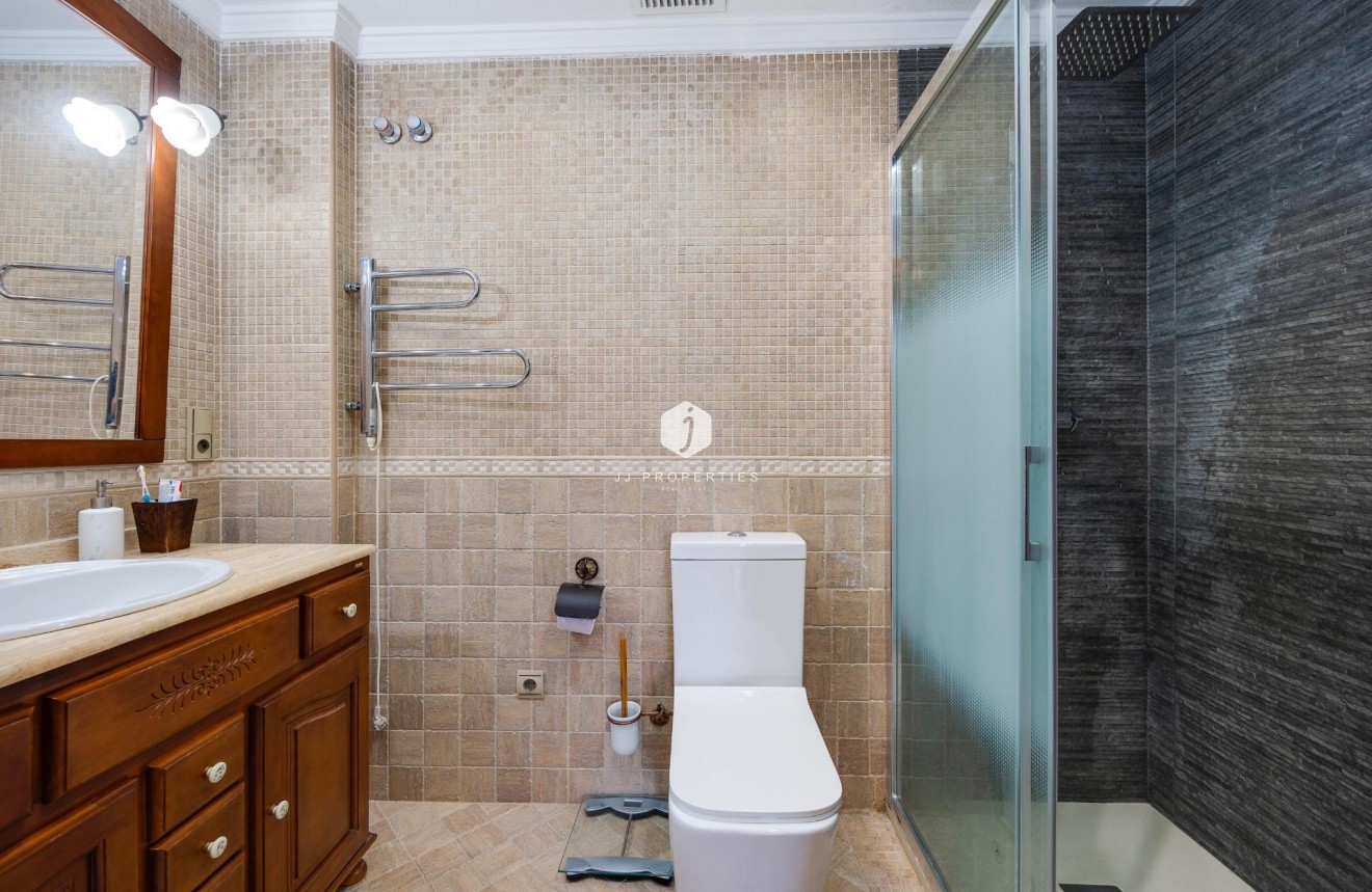 Segunda mano - Apartamento / piso -
Torrevieja - Acequion