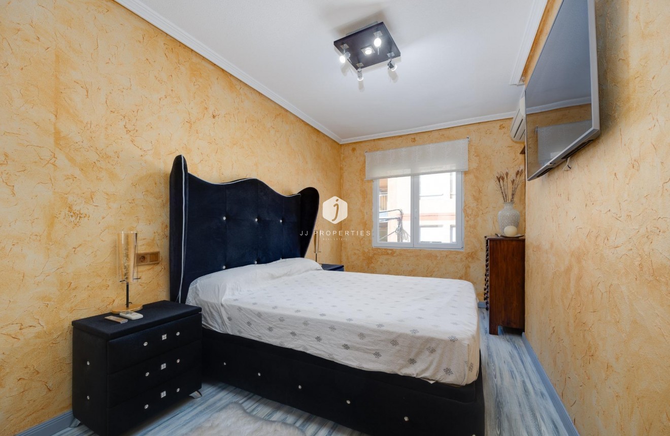 Segunda mano - Apartamento / piso -
Torrevieja - Acequion