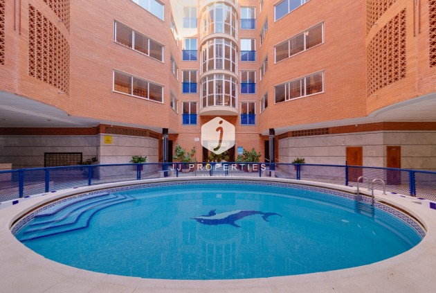 Segunda mano - Apartamento / piso -
Torrevieja - Acequion