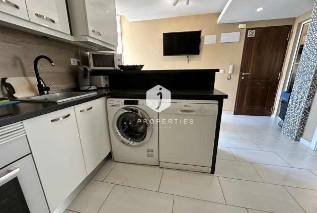 Segunda mano - Apartamento / piso -
Torrevieja - Paseo maritimo