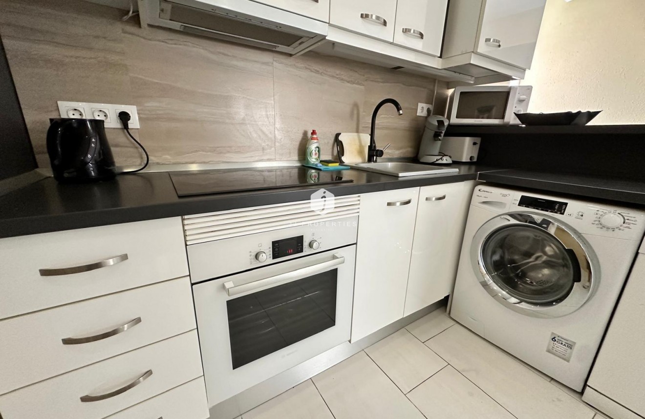 Segunda mano - Apartamento / piso -
Torrevieja - Paseo maritimo