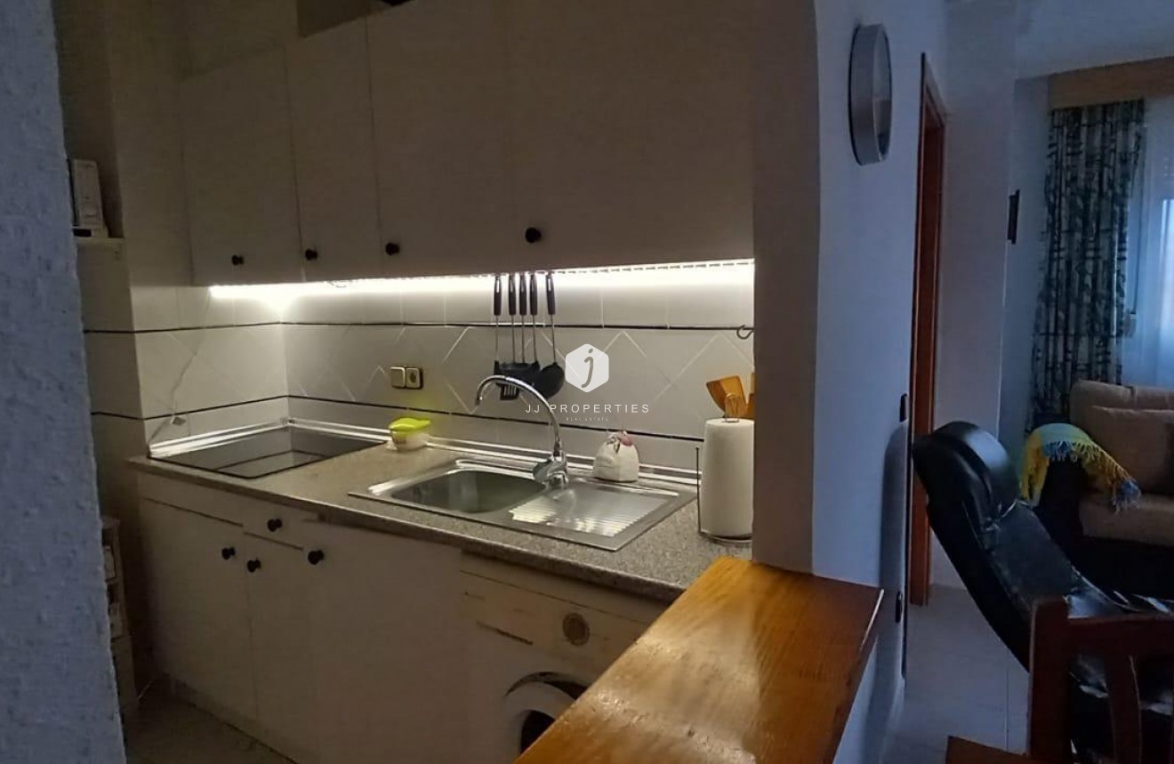 Segunda mano - Ático -
Torrevieja - El Acequión - Los Náufragos