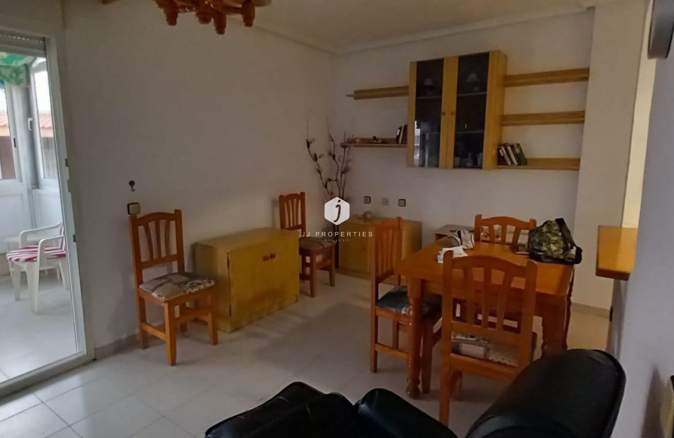 Segunda mano - Ático -
Torrevieja - El Acequión - Los Náufragos