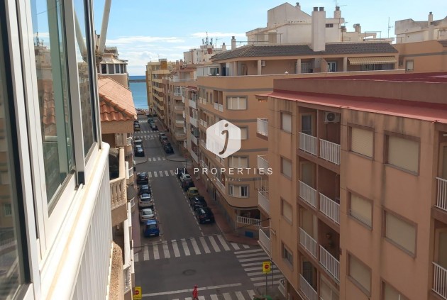 Segunda mano - Ático -
Torrevieja - El Acequión - Los Náufragos