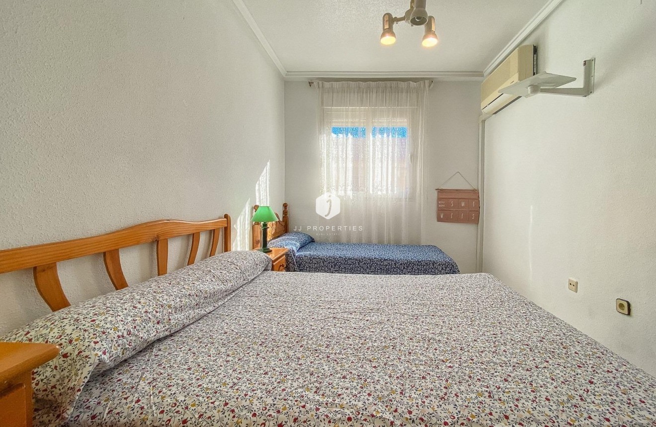 Segunda mano - Ático -
Torrevieja - El Acequión - Los Náufragos