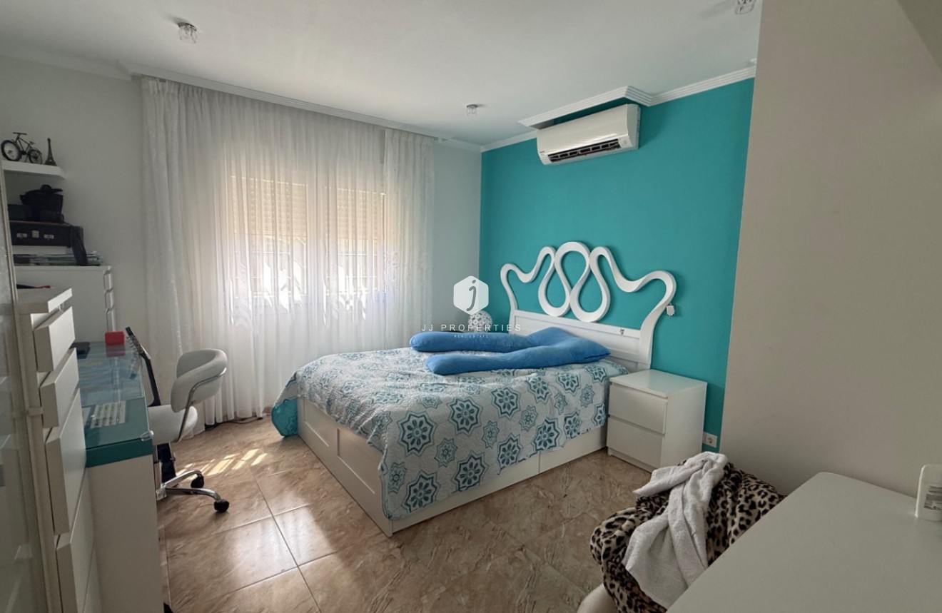 Segunda mano - Villa -
Torrevieja - Costa Blanca