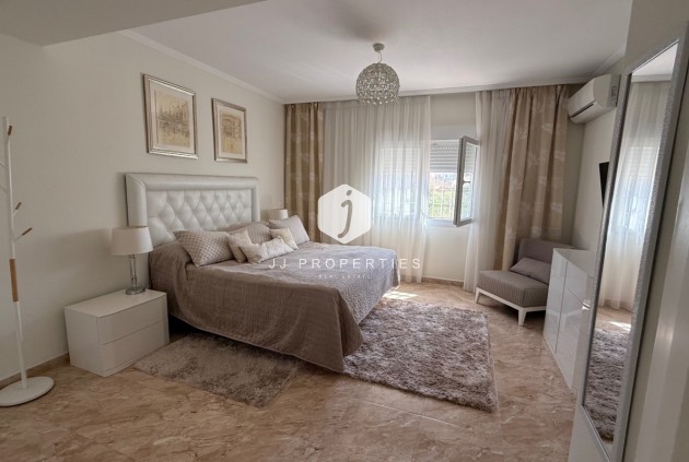 Segunda mano - Villa -
Torrevieja - Costa Blanca