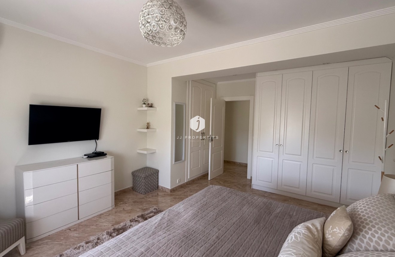 Segunda mano - Villa -
Torrevieja - Costa Blanca