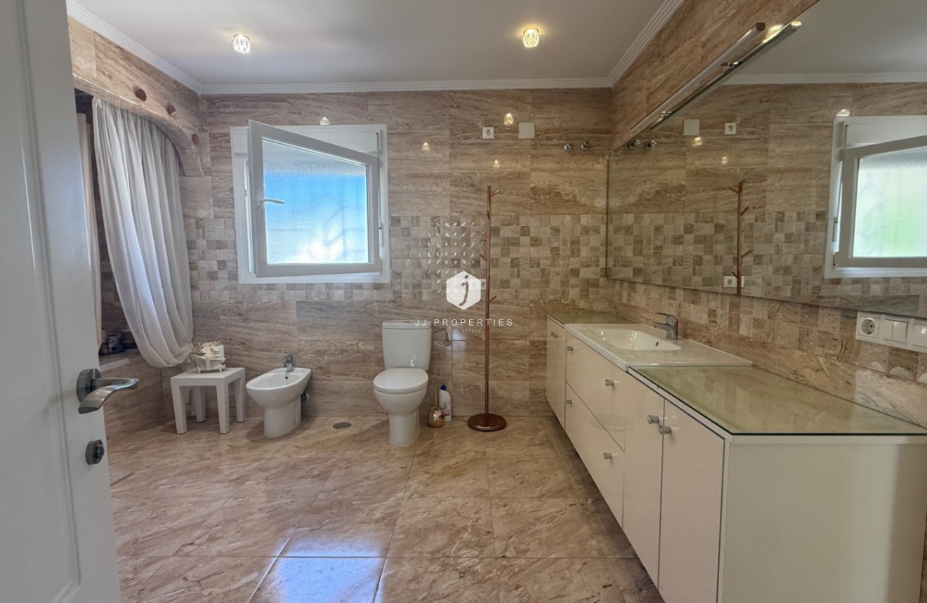 Segunda mano - Villa -
Torrevieja - Costa Blanca