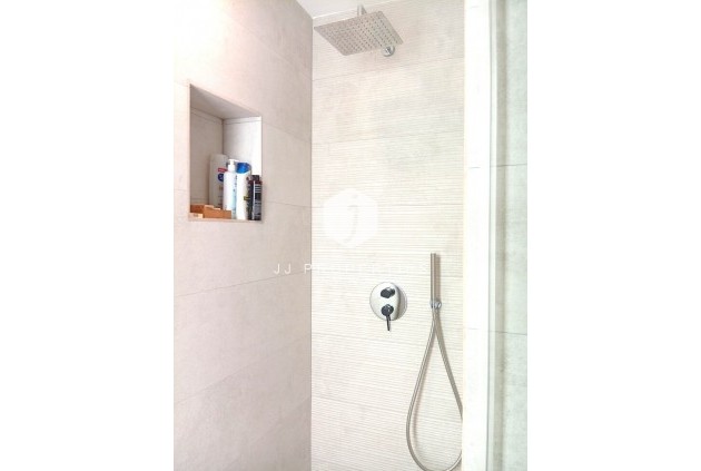 Aus zweiter Hand - Villa -
Algorfa - La finca golf