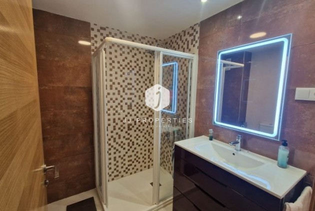 Segunda mano - Apartamento / piso -
Torrevieja - Costa Blanca