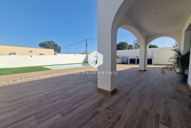 Segunda mano - Villa -
Los Balcones - Costa Blanca