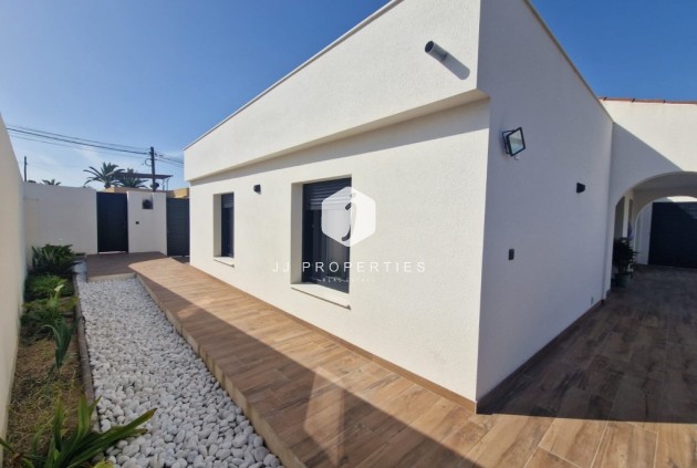 Segunda mano - Villa -
Los Balcones - Costa Blanca