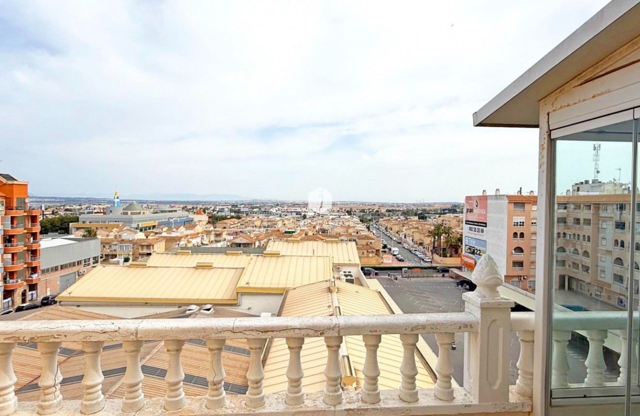 Segunda mano - Apartamento / piso -
Torrevieja - Costa Blanca