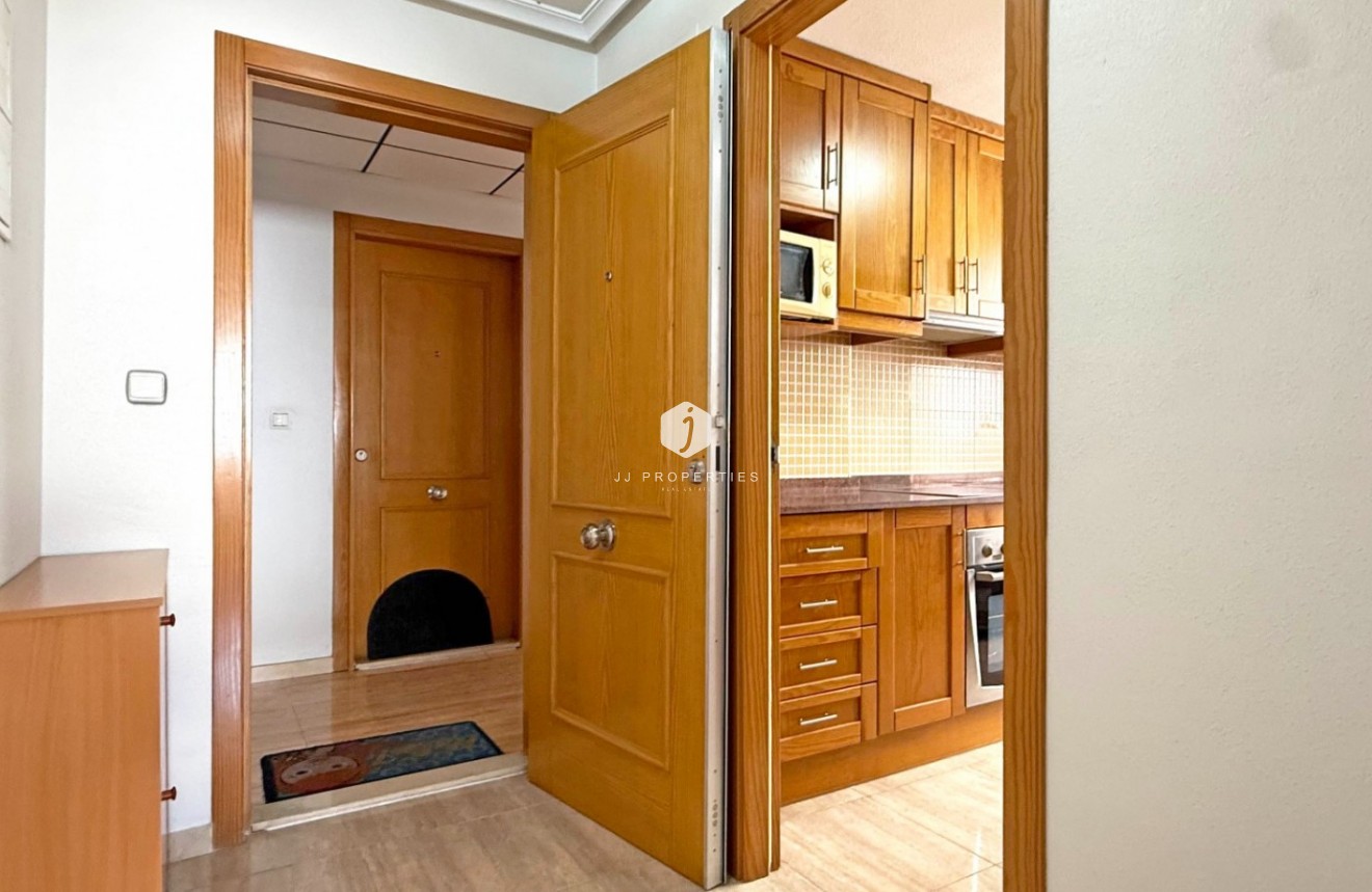 D'occasion - Appartement -
Torrevieja - Costa Blanca