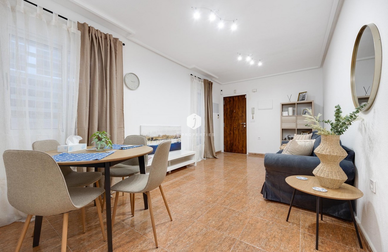 Segunda mano - Apartamento / piso -
Torrevieja - Costa Blanca