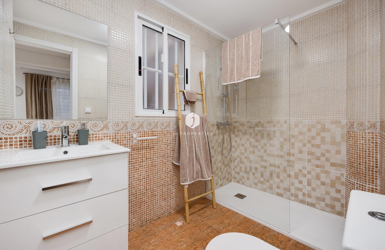 Segunda mano - Apartamento / piso -
Torrevieja - Costa Blanca