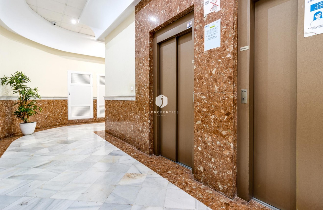 Segunda mano - Apartamento / piso -
Torrevieja - Costa Blanca