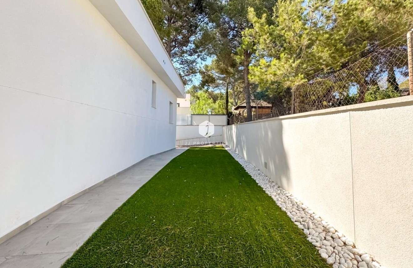 Aus zweiter Hand - Villa -
Torrevieja - Los Balcones - Los Altos del Edén