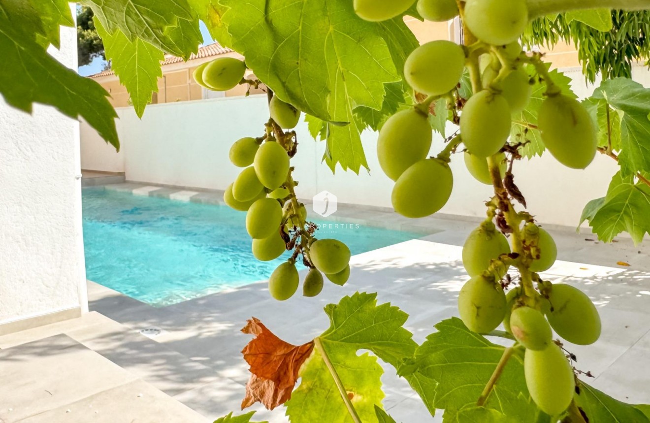 Aus zweiter Hand - Villa -
Torrevieja - Los Balcones - Los Altos del Edén