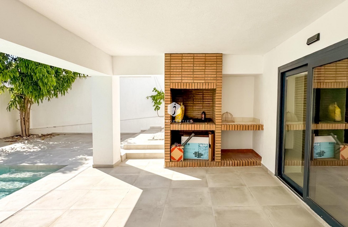 Aus zweiter Hand - Villa -
Torrevieja - Los Balcones - Los Altos del Edén