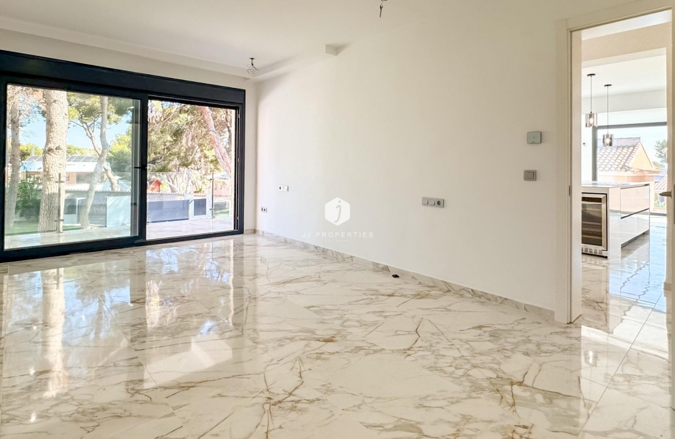 Aus zweiter Hand - Villa -
Torrevieja - Los Balcones - Los Altos del Edén