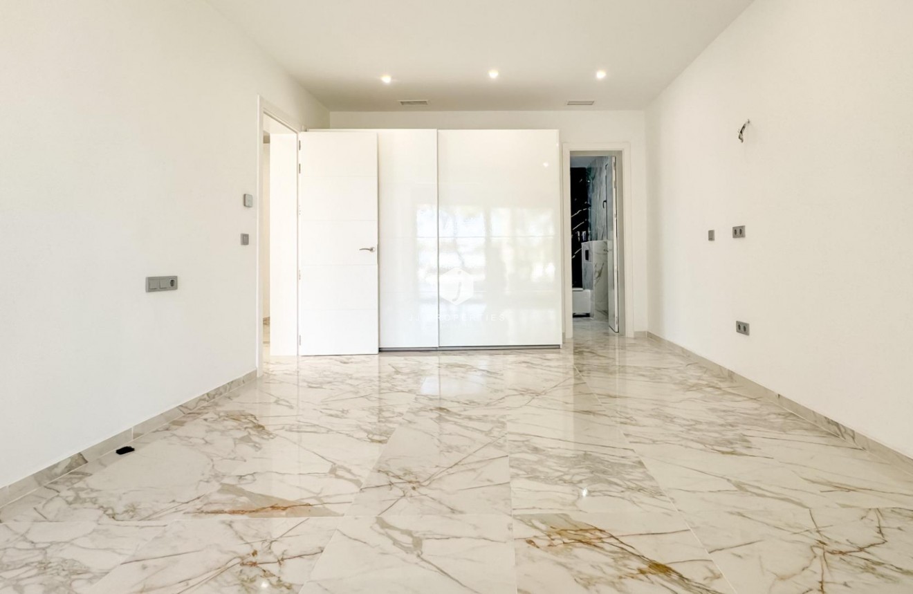 Aus zweiter Hand - Villa -
Torrevieja - Los Balcones - Los Altos del Edén