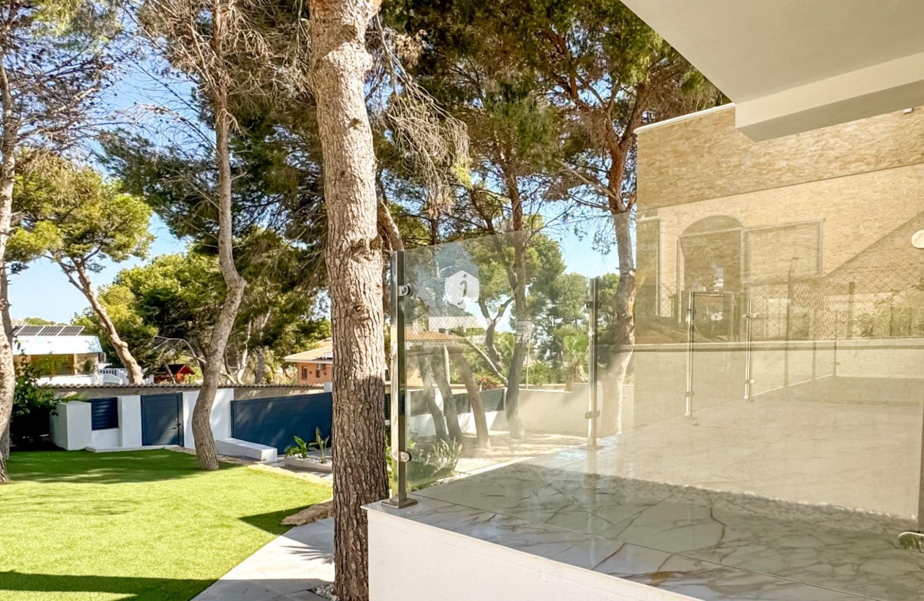 Aus zweiter Hand - Villa -
Torrevieja - Los Balcones - Los Altos del Edén