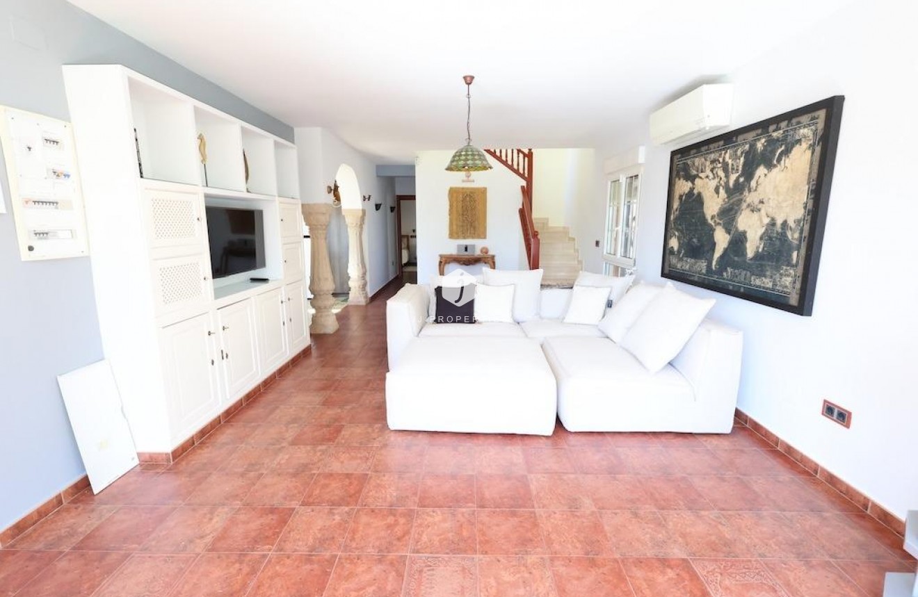 Segunda mano - Villa -
Orihuela Costa - Costa Blanca