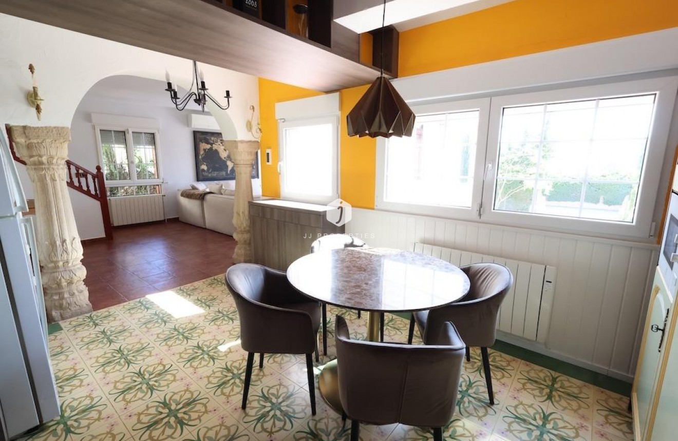 Segunda mano - Villa -
Orihuela Costa - Costa Blanca