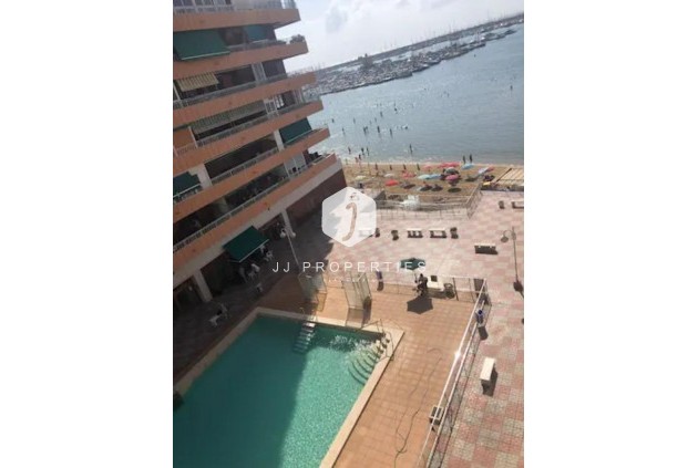 D'occasion - Duplex -
Torrevieja - Playa de los Naufragos