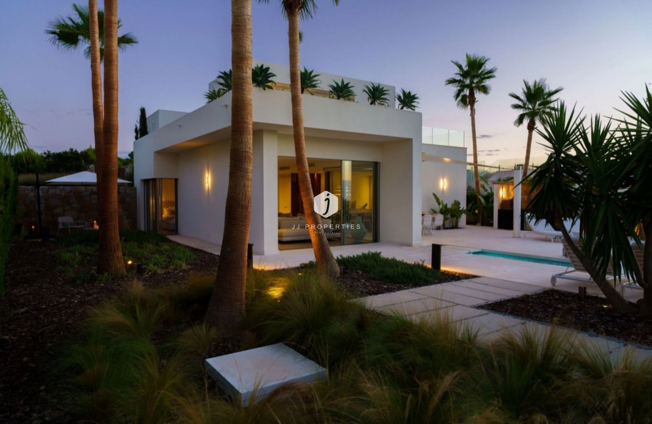 Segunda mano - Villa -
San Miguel de Salinas - Inland