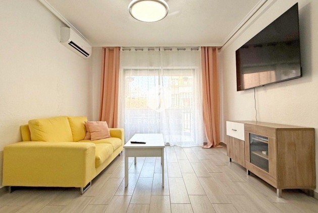 Segunda mano - Apartamento / piso -
Torrevieja - Playa del Cura