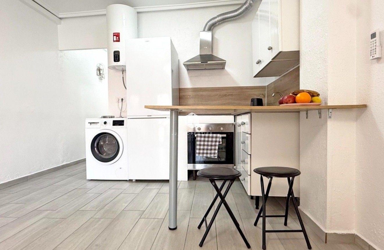 Segunda mano - Apartamento / piso -
Torrevieja - Playa del Cura