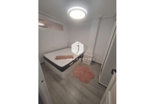 Segunda mano - Apartamento / piso -
Torrevieja - Playa del Cura